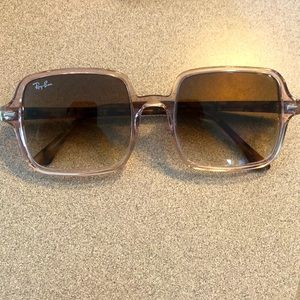 Ray-Ban RB1973 Square II sunglasses